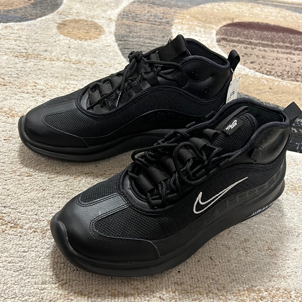 Nike sneakers air max axis